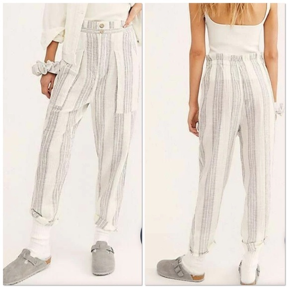 Free People Pants - Free People Semi Sweet paper bag waist pants in Ivory Combo white navy